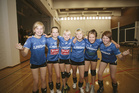 Iloiset Jymyn D-Neloset vasemmalta Sandra Hautala, Lotta Harju, Julia Niemi, Veera Saukkonen, Laura Ristimäki ja Jemina Laitila
