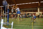 Timo Alanen taiteilee.